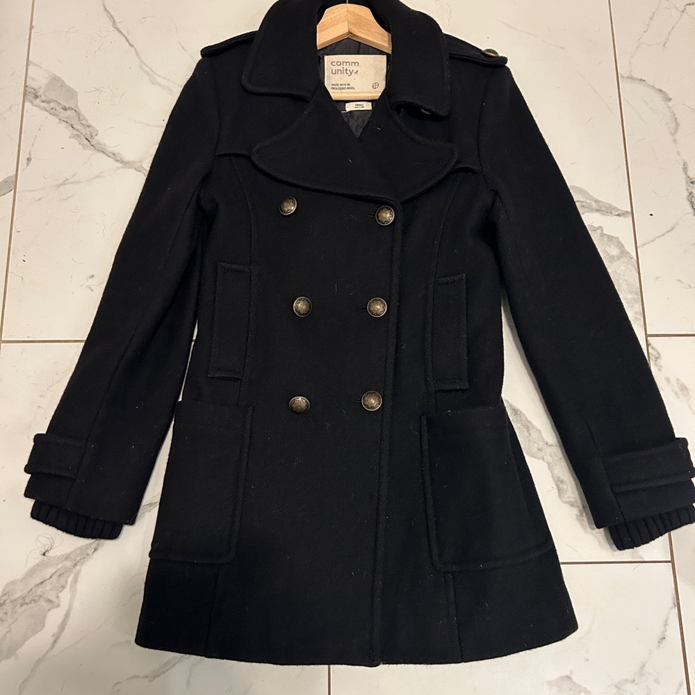 EUC Women’s Aritzia Black Community Winter Coat Sz S